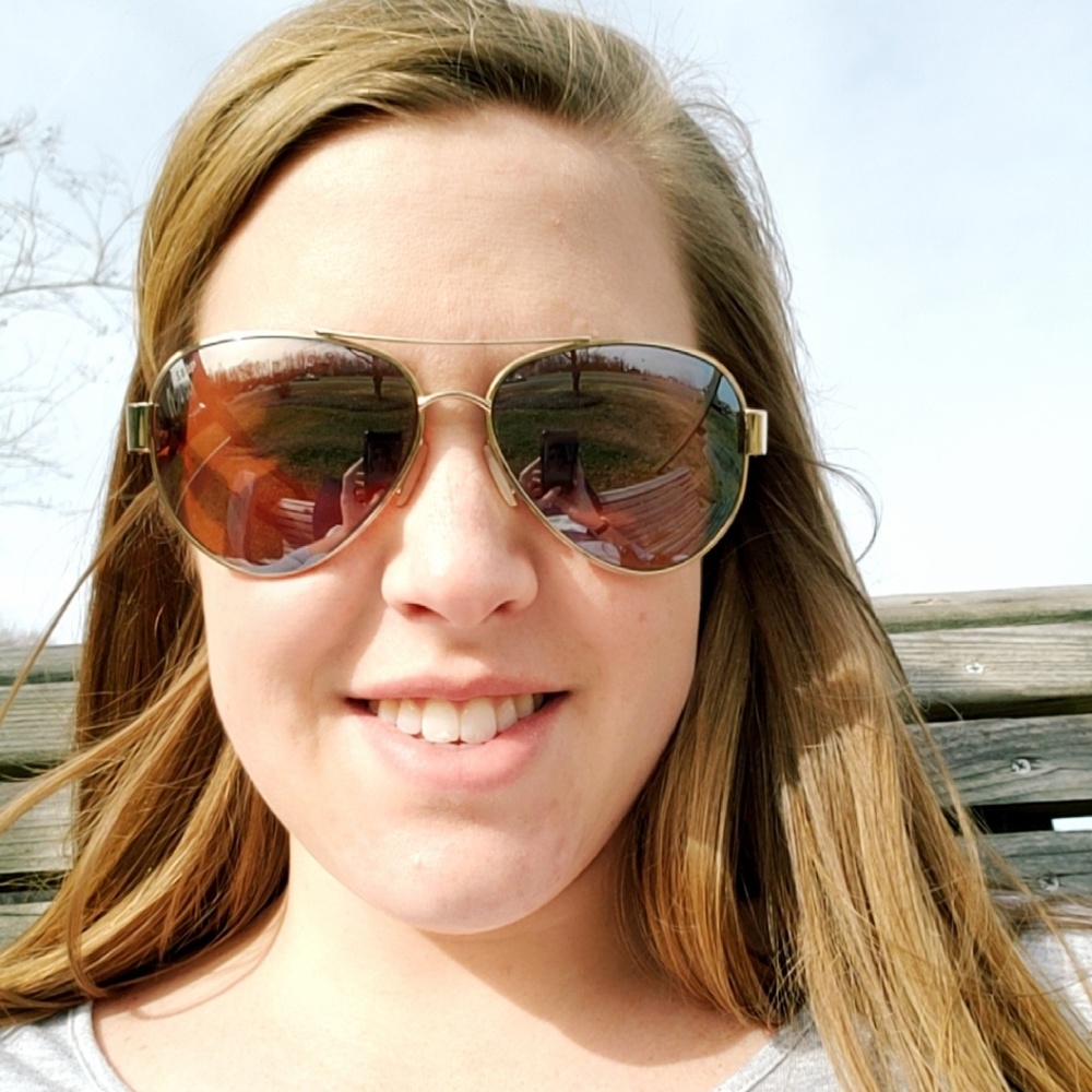 Meet your Posher, Jessica